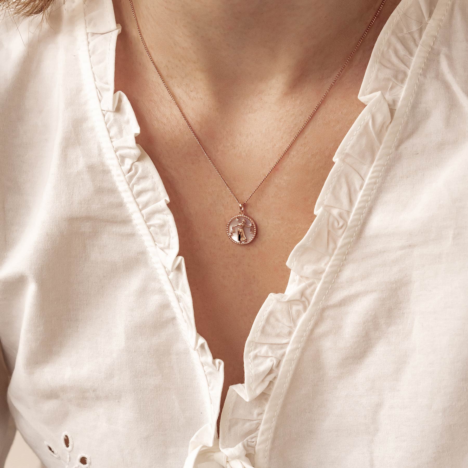 Collier pendentif zodiaque Balance